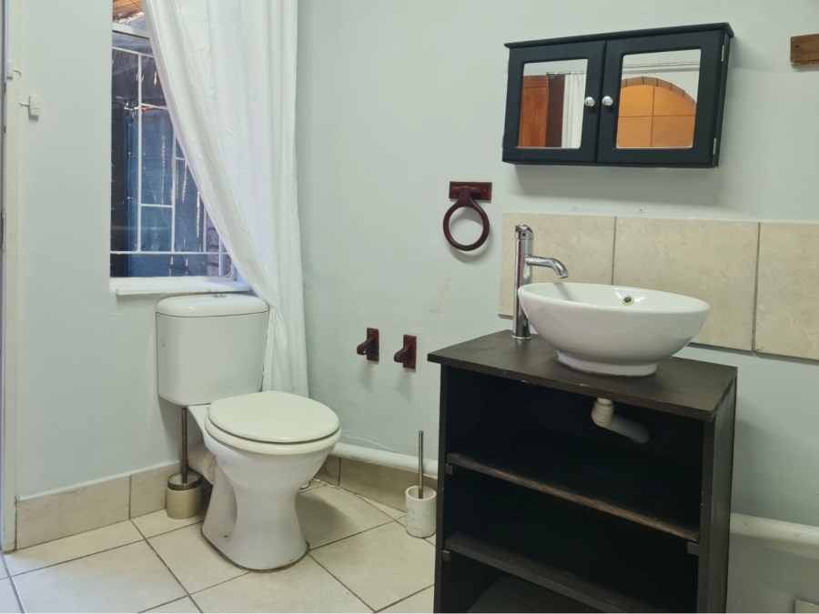 To Let 2 Bedroom Property for Rent in Ifafi North West